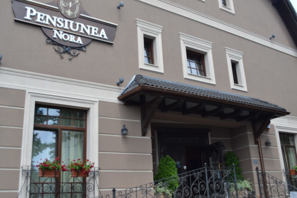 Pensiunea Nora Timişoara Exterior foto